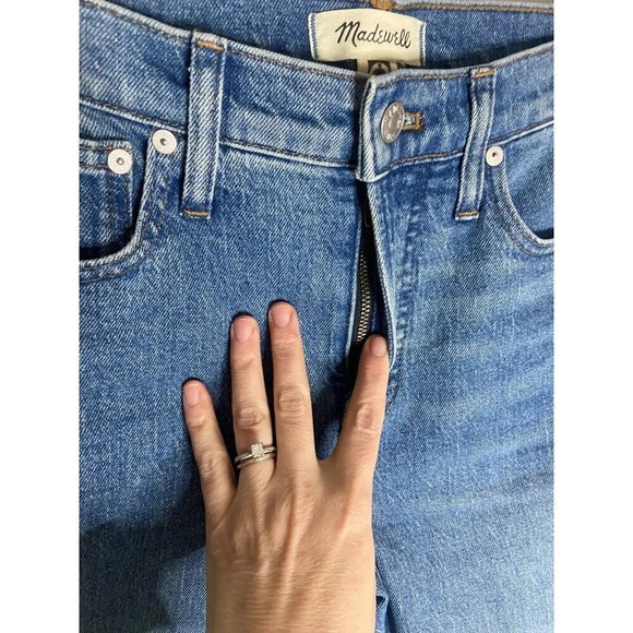 Madewell The Mid-Rise Perfect Vintage in Ainsdale Wash: Knee-Rip Edition Jeans-s - Picture 13 of 13